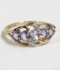 14K Yellow Gold Natural Tanzanite & Diamond Stone Ring Signed