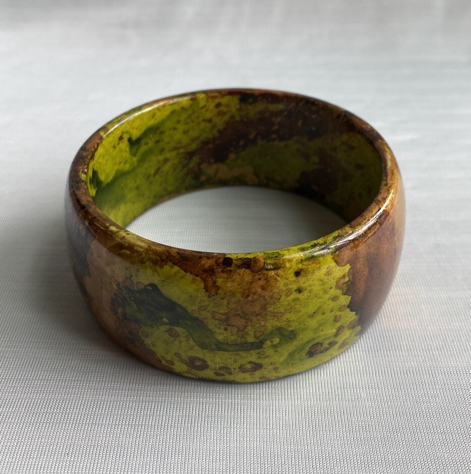 Vintage Green Yellow Brown Swirled Bakelite Bangle Bracelet 67mm