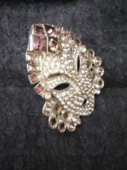 ASIAN PRINCESS FUR PIN PRECIOUS METAL VINTAGE MAZER WALLER CLASP