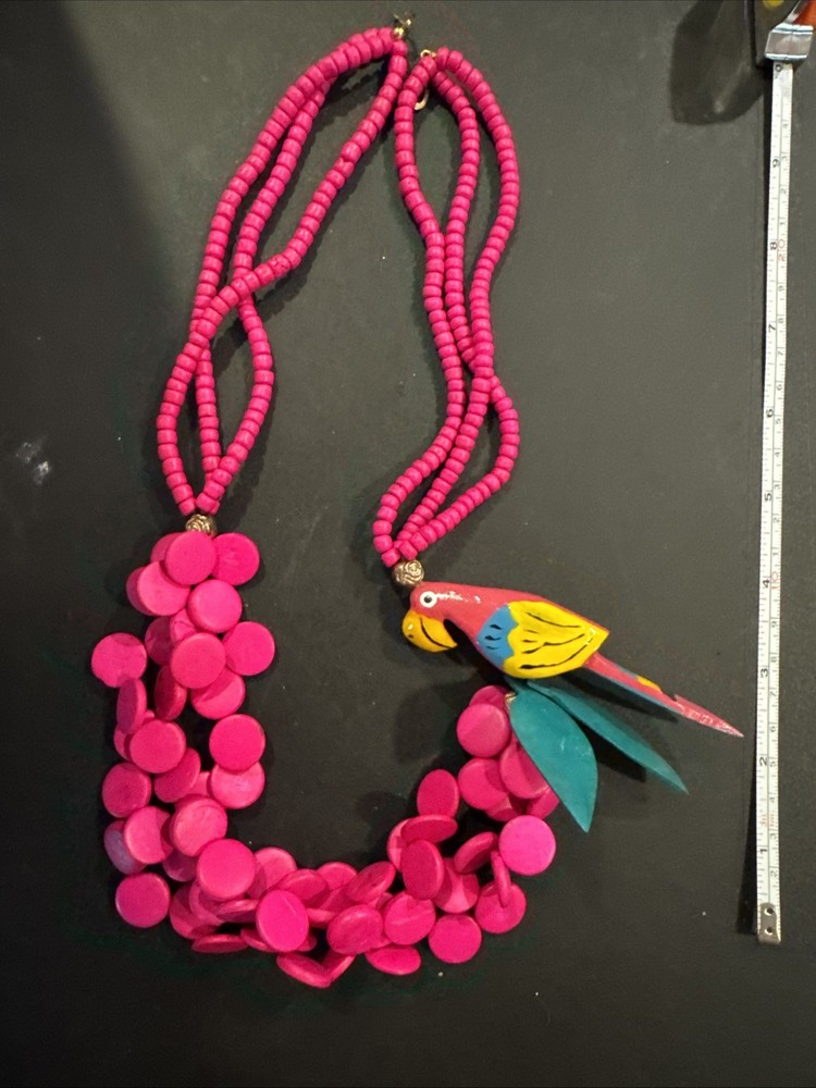 Wood Parrot Fuscia Pink Necklace Fun Vintage 80s Cruise Party Tropics Summer