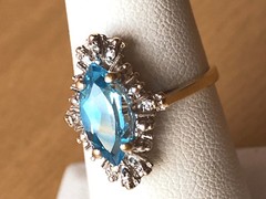 VINTAGE 10K YELLOW GOLD MARQUISE CUT BLUE TOPAZ AND DIAMONDS RING