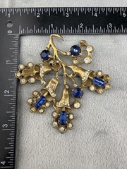 Vintage Pot Metal Brooch Gold Tone Blue Rhinestone READ