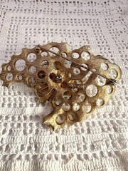 Vintage Francois By Coro Rhinestone Bee Goldtone Honeycomb Brooch