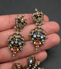Vintage HOLLYCRAFT 1950 Signed Dated Pastel Rhinestone Brooch Clip Earrings Set