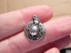 Vintage Designer WW Sterling Silver Flower Hat Charm or Pendant 925 3.3g .75 In