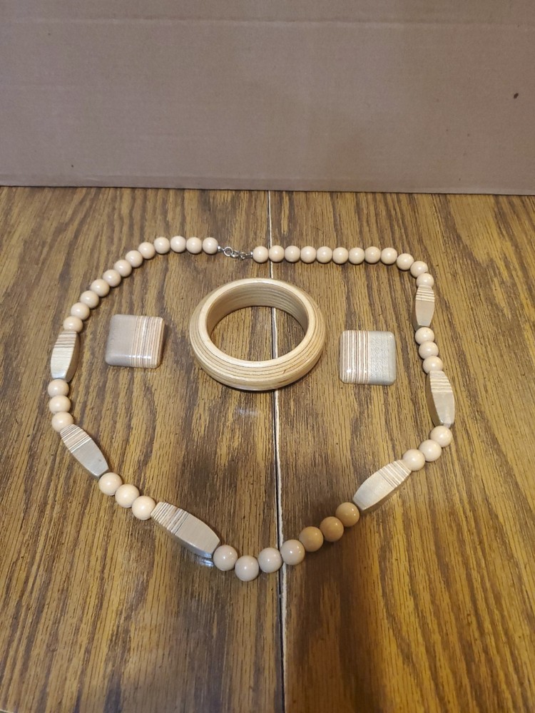 Vtg Jewelry – Wood Natural Light Green Color Boho Beads Necklace Earrings Bangle