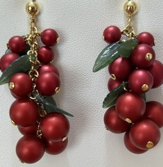 Vintage Avon Cha Cha Earrings Cluster Drop Red Berries Acrylic Molded Leaves