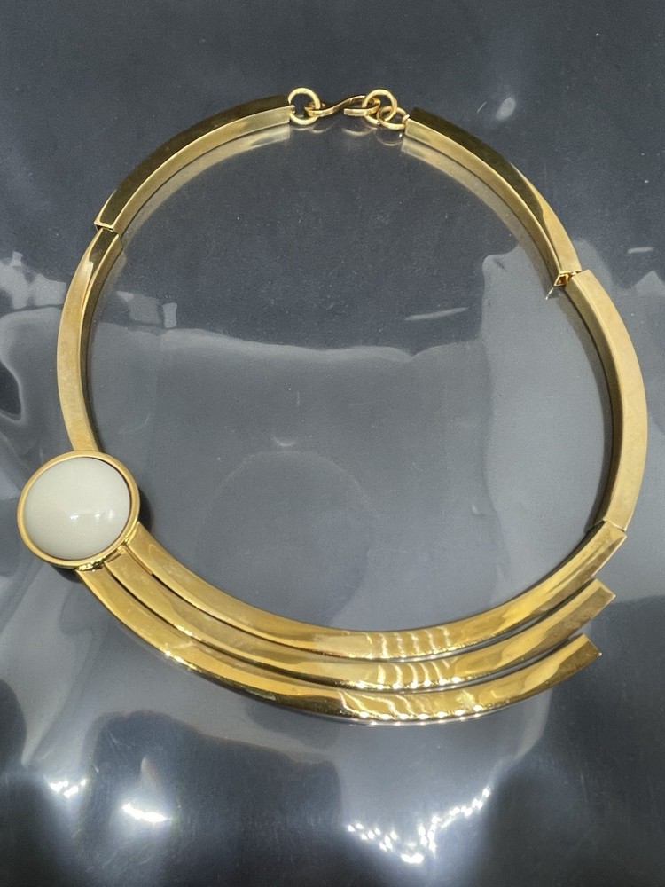 Vintage Mid Century Modern GoldTone White Center Bar Chocker 15” Necklace
