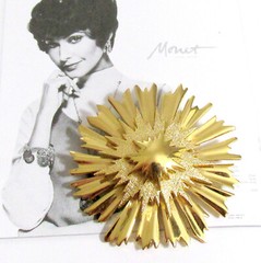 VTG LARGE 2 1/4″ SPIKY MONET GP TIERED “STARBURST” DOMED BROOCH PIN RUNWAY EXC