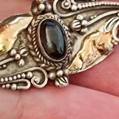 Vintage Silver 22K Gold Brooch Black Stone Floral Romantic Art Nouveau Revival