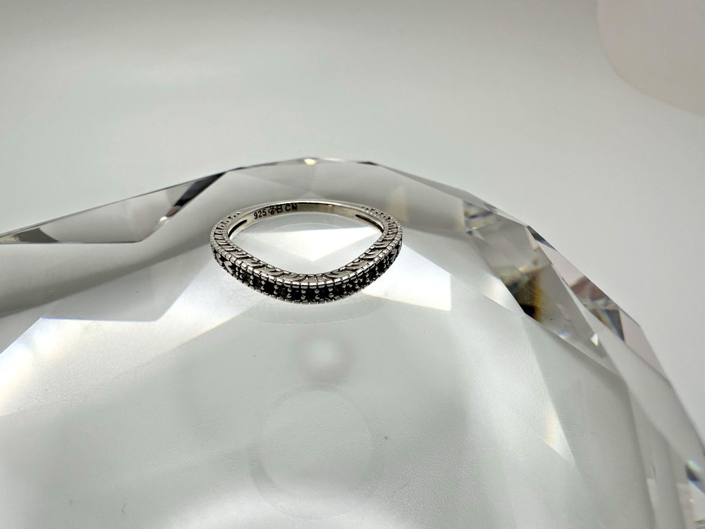 Vintage Sterling Silver Ornate Offset Ring CZs Size 5 JB23