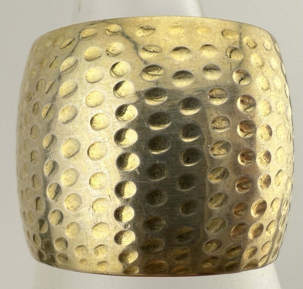 ESTELLE NEPAL GOLD PLATED 925 HAMMERED CIGAR BAND SIZE ~7.25 RNG K887B