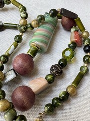 Vintage 1950s-1960s Bohemian Mixed Media Bead Necklace Green Purple Stones