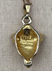 Mimi di N Fox Head Gold Tone Pendant Signed – 1974 and Small Necklace Chain