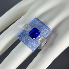 Modernist Clear Lucite Ring Blue Glitter Rhinestone Size 8 Chunky Post Modern