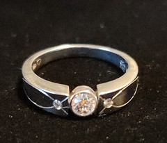 18k White Gold Diamond Ring Size 6.5 w/appraisal paperwork No Box Please Read