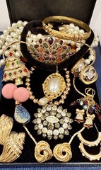 Vintage Estate Costume Jewelry Lot ! MONET, AVON and more!