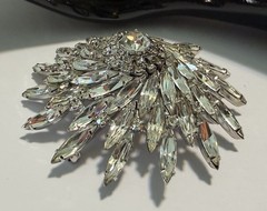 Vintage Signed Weiss Clear Rhinestone Domed Pinwheel Navette Brooch 3” – READ