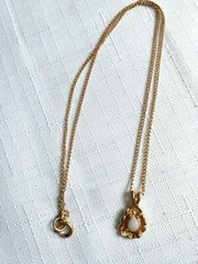 Vintage Gold Tone Necklace 15 Inches with Opal Pendant – As Pictured -VM121