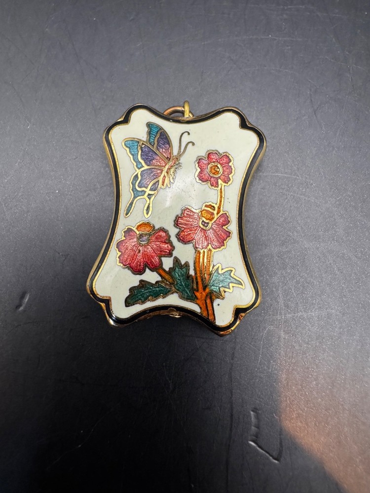 Vintage Cloisonné Enamel Butterfly Floral Pendant Gold Tone Cream Enamel