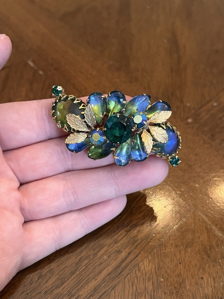 Vintage Mid-Century Blue & Green Glass Rhinestone Brooch Gold Tone Leaf Accent!