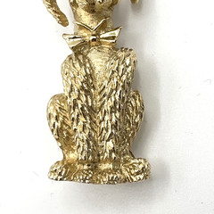 BOUCHER vintage dog brooch – gold-tone sitting poodle w/ bow pin – 7702P signed