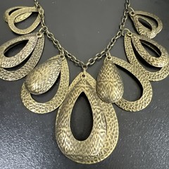 Vintage Teardrop Tempest Brass Toned Necklace Beautiful Design 16-18”
