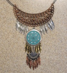 Tribal 18in Bib Necklace Copper And Silver Tone Dangling Feathers Boho Vintage