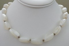 Vintage Translucent Polished White Onyx Oblong Irregular Beads Necklace 17″