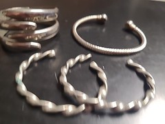 Lot of 4 Vintage Silver Tone Bangle Bracelets Costume Jewelry