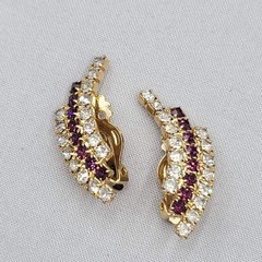 Vintage Climber Purple Rhinestone Clip on Earrings Gold tone 1.5″