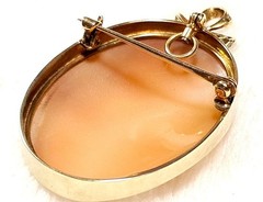 Vintage 14K Yellow Gold Solid Cameo Brooch 10.6 grams