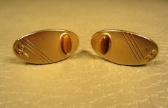 Vintage Curved Tigers Eye Brushed Finished Yellow Gold Plated Cuff Links
