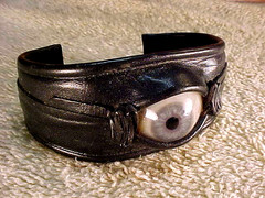 VINTAGE “ORIGINAL” 1970’s HIPPIE GLASS EYE LEATHER BRACELET PSYCHEDELIC ERA