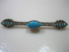 STUNNING VINTAGE SILVER FAUX TURQUOISE RHINESTONE TROMBONE CLASP BROOCH