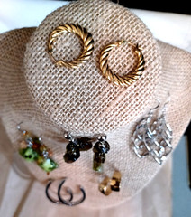 6 Pair Pierced earrings. Great condition and quality