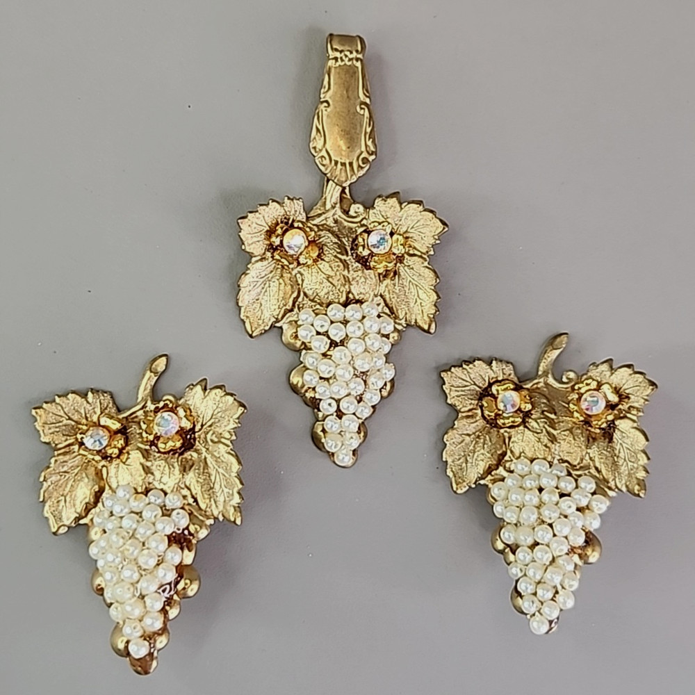 Vintage Artisan Pendant Clip Earrings Set Seed Pearl Grapes AB Repurposed