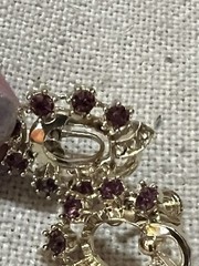 VTG GOLDTONE SCREWBACK EARRINGS RHINESTONES FAUX AMETHYST