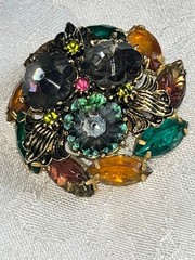 VTG Juliana DeLizza & Elster Cabochon Brooch Multi-colored Gold-tone Setting 1.5