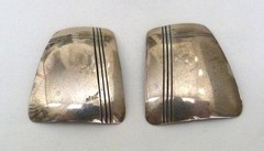 1 5/8″ LONG VINTAGE MARIAN NEZ NAVAJO NATIVE AMERICAN STERLING SILVER EARRINGS