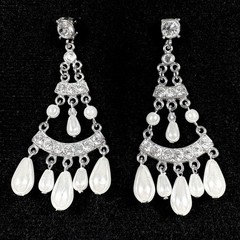 Vintage Rhinestone & Faux Pearl Elegant Bridal Chandelier Drop Dangle Earrings