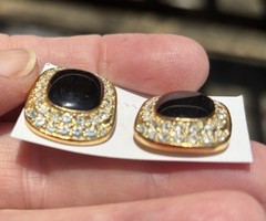 Rhinestone Post Earrings 3/4″ Elegant Black & Clear W/Rhinestones Gold Tone