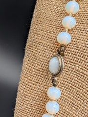 VINTAGE OPALITE OR OPALINE OPALESCENT GLASS BEAD NECKLACE HAND KNOTTED 23″