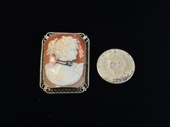 Antique 14K White Gold Shell Cameo Brooch Diamond Filigree Frame 30mm 11.4g