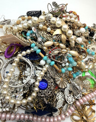 5lbs Vintage Jewelry Lot For Wear Or Harvest Some New Broken Many Signed