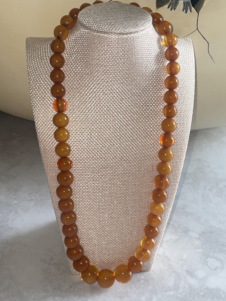 Antique Amber and Butterscotch Bakelite Plastic Screw Clasp Necklace 72 Grams