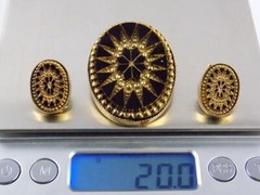 Vintage Unbranded Goldtone Metal and Black Faux Glass Brooch Earrings Set