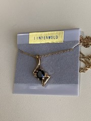 Lindenwold Fine Jewelers Black Onyx Stone Geometric Pendant Necklace