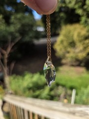 Vintage Cut Crystal Glass Leaf Pendant Necklace Gold Tone Chain