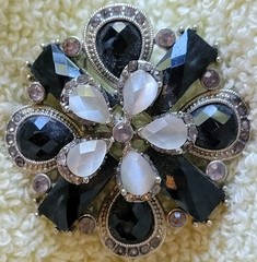 Vtg Round Brooch Faceted Black White Smokey Gems 1.75″ Silvertone READ